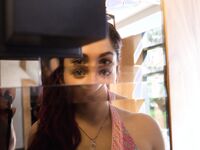 Jazz Reilly Is Very Cheeky In Las Vegas!