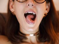 Rhonda Biasi Busty Jersey Babe Showing Her Curves!