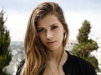 Mazzy Plimpton At The Hollywood Tower