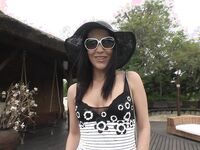 Samia Duarte Outside Shows Us Her Ass And Pussy!