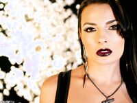 Sovereign Syre Strips Down To Her Panties!