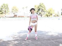 Joseline Kelly With A Phat Cock In Her Pussy For Tiny 4K!