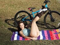 Paisley Rae Making Herself Cum Out In A Field!