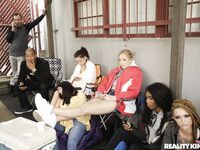 Gia Derza Cuts To The Front Of The Line!