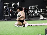 Valentina Jewels The Real Workout Sex Pictures!