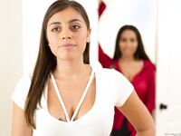 Ella Knox Has The Sex Jenna Foxx Making A Move On Her!