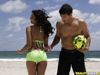 Vienna Black String Bikini Sex Pictures!