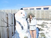 Val Dodds Posing Nude With A Snowman!
