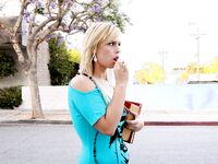 Tara Lynn Foxx Gets Her Ass Spread Nice And Wide!