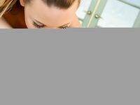 Carli Banks Hooks Up With Sky Lynn!