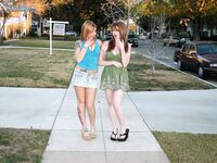 Nikki Rhodes Gives Scarlett Pain A Cum Snowball!