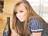 Alexis Capri In Sweet Pussy Insertion Fun!