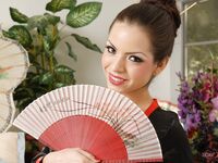 Yurizan Beltran Gets Off With Her New Glass Toy!