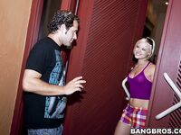 Jasmine Jolie Goes On A Blind Date!