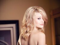 Bree Daniels Sexy Ass Framed In Garter Belt And Stockings!