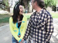 Tia Cyrus Has A Thing for Older Guys!