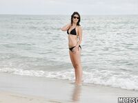 Missi Daniels Goes From The Beach To The Couch!