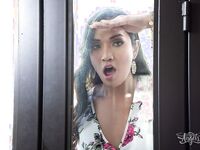 Jessica Fox Is Topping Her Girlfriends Man!