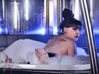 Kelly Clare Drops Her Sexy Curves Into A Bathtub!
