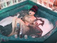 Kelly Clare Getting All Wet In A Bath!