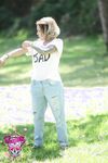 TS Foxxy Out On A Park In Tight Jeans And A T-Shirt!