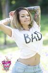 TS Foxxy Out On A Park In Tight Jeans And A T-Shirt!