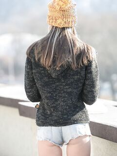 Gina Gerson Gets All Cleaned Up!