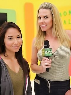 Janelle James Gets Her Oiled Up Ass In The Cash Booth!