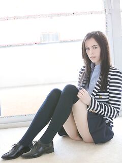 Veronica Radke Mini Skirt Gets Her Laid!