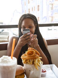 Dajah Wallace In A Tight Dress Showing Off Her Sexy Curves!