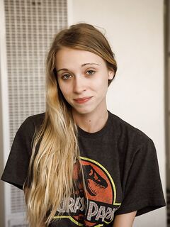 Riley Anne in Assorted Amateur Nude Photos!