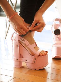 Nickey Huntsman Out Shopping For Shoes!