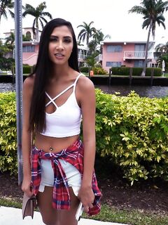 Gianna Dior Bang Bus Screen Caps!