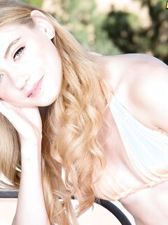 Hannah Hays Out In The LA Hills In A Little String Bikini!