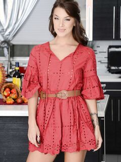 Evelin Stone And Blake Morgan Fucking On Thanksgiving!