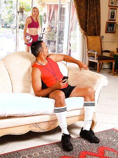 Zoe Clark Is Fucking Her Couch!