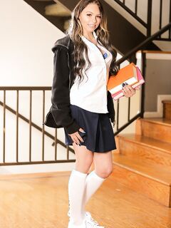 Zoe Clark Shaved Pussy Is Ends Up Covered In Cum!