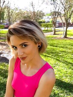 Lola Fae Sucking And Fucking In The Front Seat Of A Car!