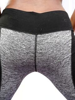 Yara Skye Pulls Off Her Workout Clothes!