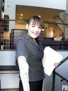 Charlotte Cross Seals The Deal With Her Sexy Body!