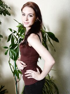 Anna De Ville In And Out Of Her Tight Jeans And Tank Top!