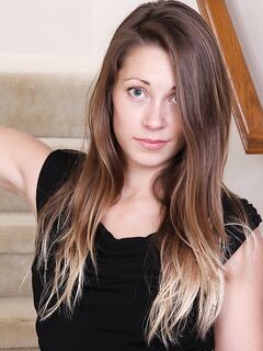 Kera Nicole Lynn Takes Off A Sexy Black Dress On The Stairs!