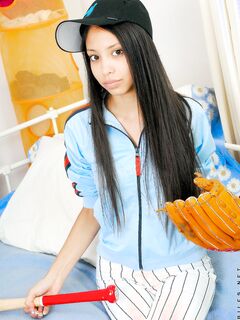 Alexis Love Teases That Dripping Teen Slit!