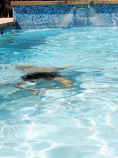 Ann Marie Rios Rubs Off Her Pussy Pool Side!