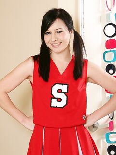 Ashli Orion Nude Cheerleading Fun!