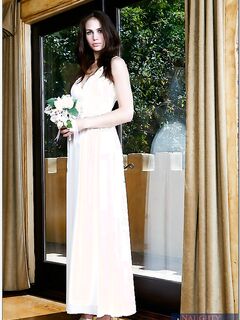 Faith Leon Gets Fucked On A Wedding Day!