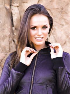 Tori Black Does A Public Strip Tease!