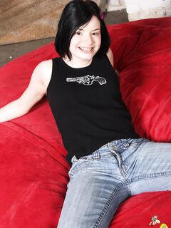 Tatiana Kush Shows Off In Her Pink Bra And Panties!