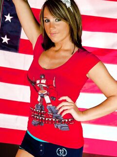 Nikki Anne Working That Pole Like A Pro!