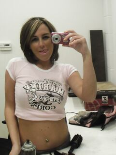 Nikki Anne Snaps Some Naughty Photos Of Herself!